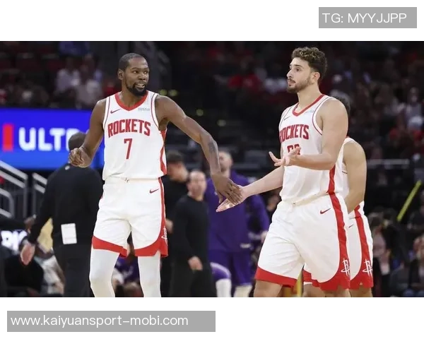 火箭首节进攻犀利掘金防守漏洞显现谢泼德为球队注入新活力 火箭首节进攻犀利掘金防守漏洞显现谢泼德为球队注入新活力